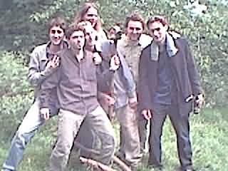  Die Gang. (v.l.n.r. : The Doctor, Noize, Hacksaw, Guru, Comic, Barracuda)